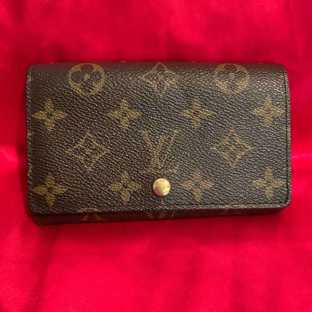 Authentic Louis Vuitton Tresor Porte-Monnaie